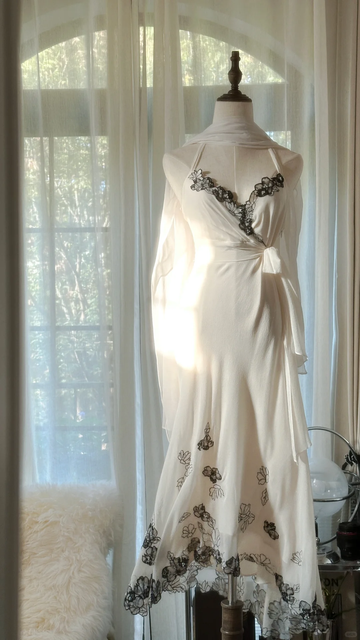 Gentle Mermaid Halter Appliques White Chiffon Short Party Dress Cocktail Dress HZ1023